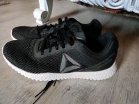 Reebok Hallenturnschuh Schuhe Größe 40;5 Top Rheinland-Pfalz - Grünstadt Vorschau