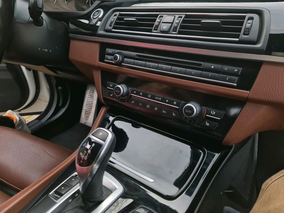 BMW M550D touring / Motor frisch generalüberholt in Giesen