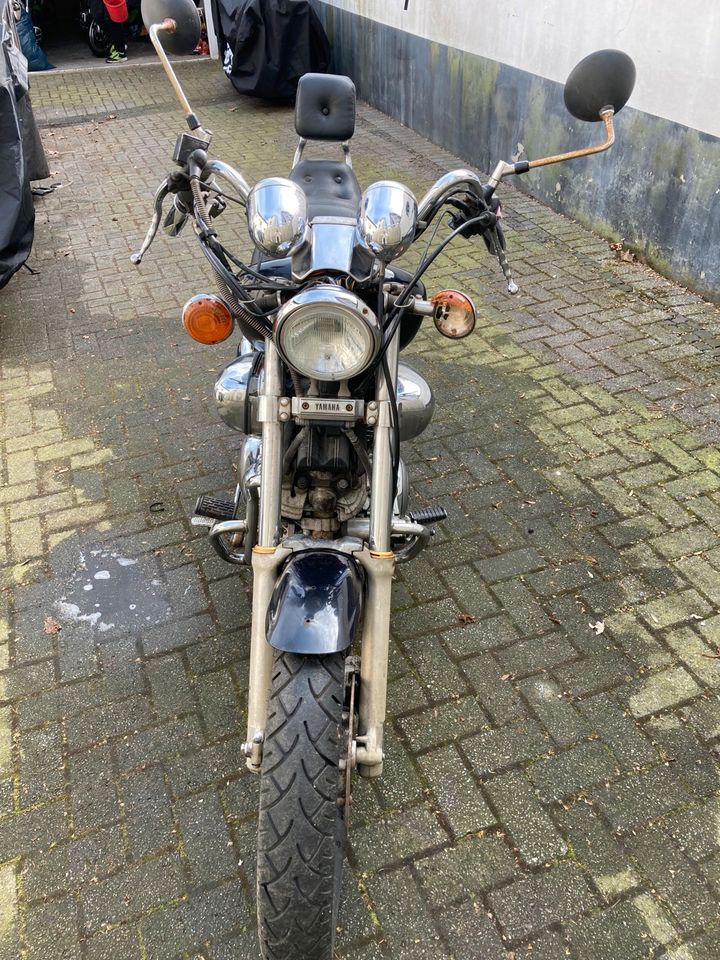 Yamaha Virago 1100 Typ 3LP aus 12-1992 ,,Motor läuft,, an BASTLER in Bochum