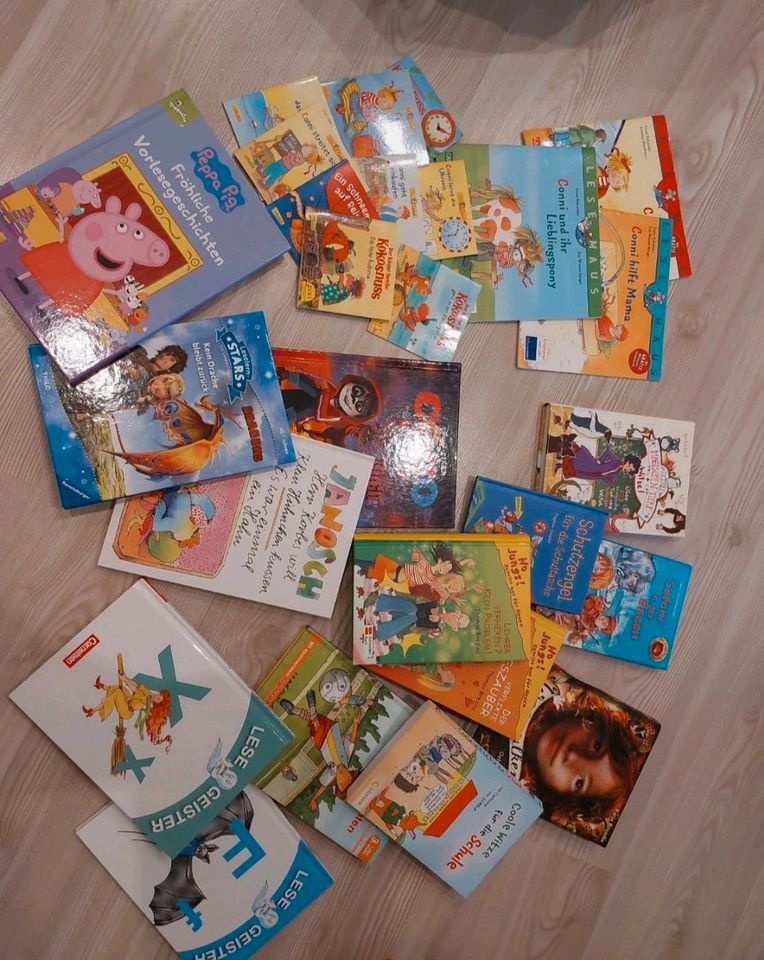 Kinder Cds, Bücher , puzzle, Spiele disney etc.  Ab 1€ in Detmold