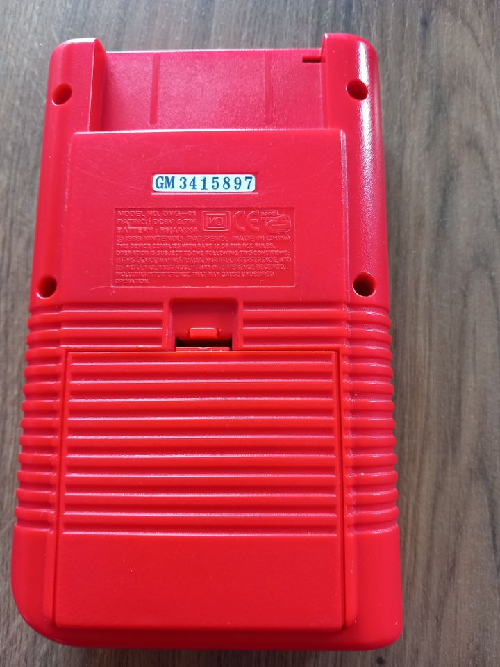 Game Boy Classic Rot Red inkl. 2 Spiele in Cuxhaven