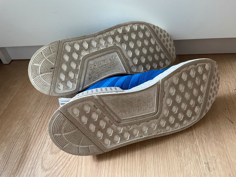 Adidas NMD R1 blau Gr. 41ü in München