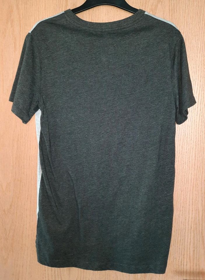 T-Shirt von H&M, Gr. 158/164, sehr gut erhalten in Oer-Erkenschwick