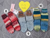 Handgestrickte Babysöckchen 0 bis 3 Monate 4fach Sockenwolle Nordrhein-Westfalen - Leverkusen Vorschau