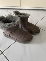 UGG Bailey Bow 38 grau Baden-Württemberg - Ulm Vorschau