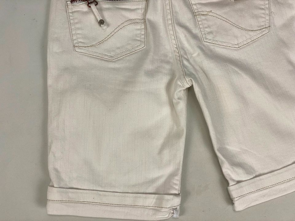 Kurze Damen Jeans Hose Shorts Gr. 29 in Weiß von Fishbone NewYork in Hamburg