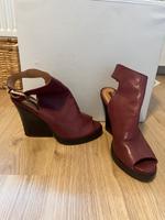 Sandalen/ Peeptoe/ Pumps in bordeaux, Leder, Knöchelschnalle Wandsbek - Hamburg Poppenbüttel Vorschau