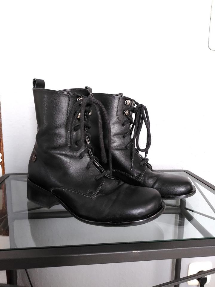 Schnürstiefel Gr. 37, schwarz, vegan, wenig getragen in Essen