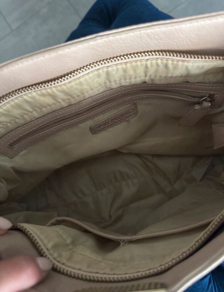 Valentino Tasche in rosa - sehr gut erhalten in Berlin