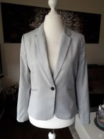 Grauer Business-Blazer von H&M in Größe 38/40 Bayern - Würzburg Vorschau