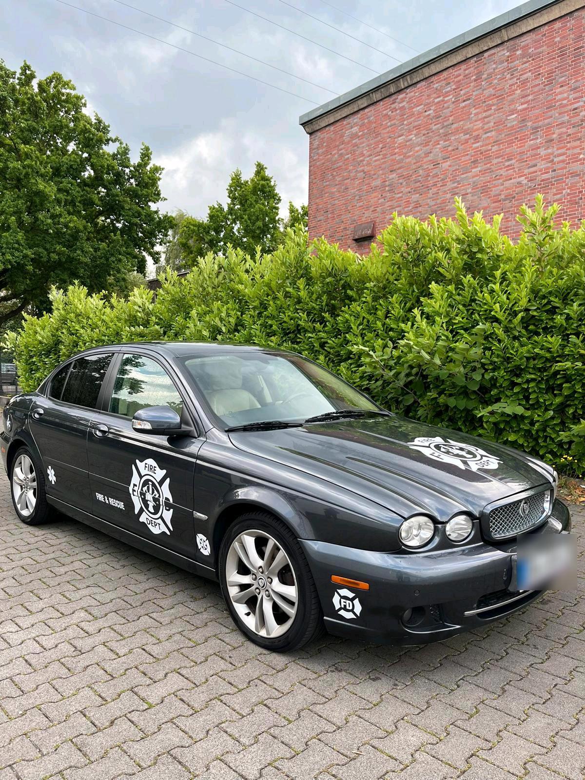 Abbildung des Autos Januar X Typ Automatik