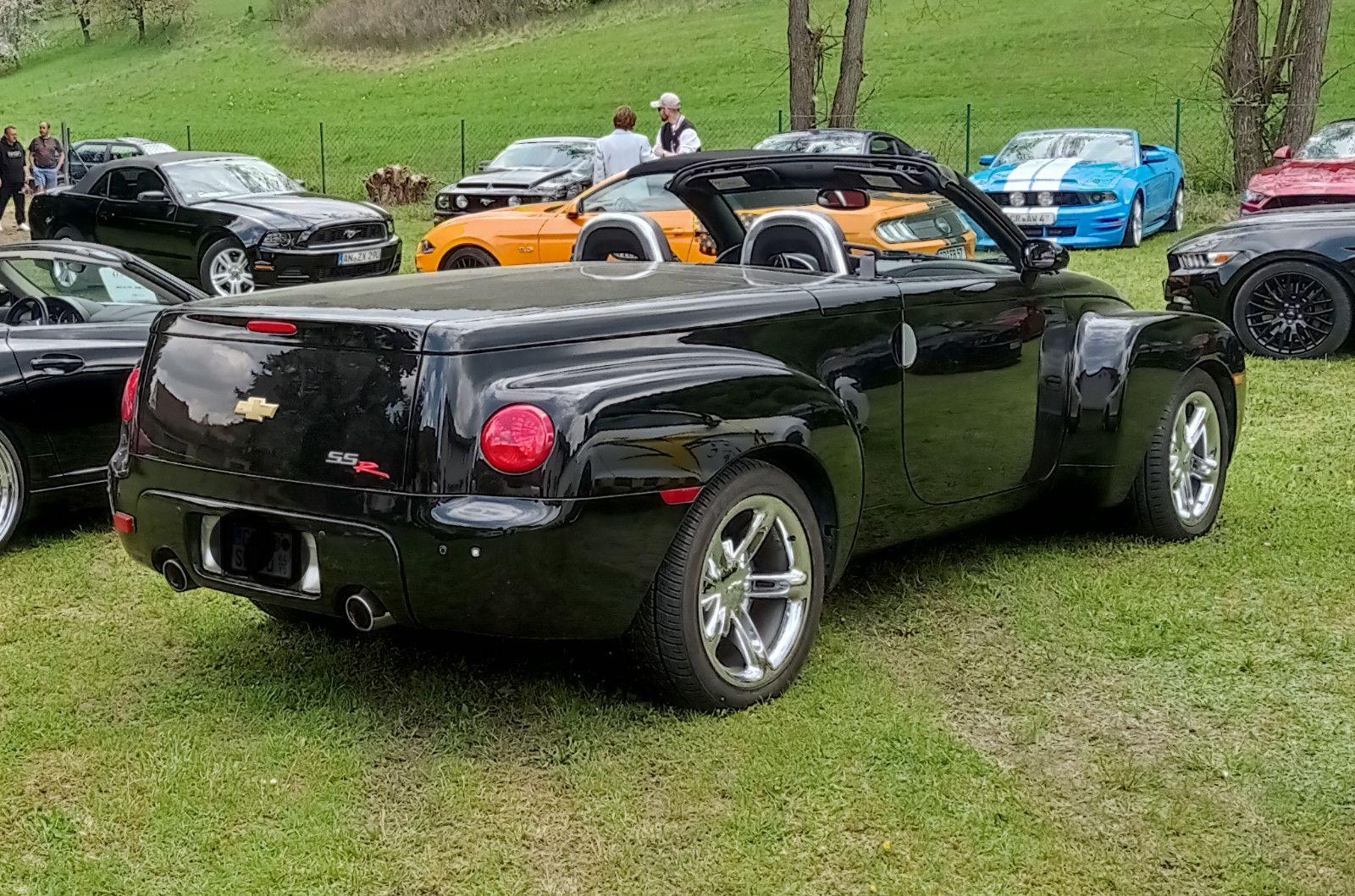 Abbildung des Autos Chevrolet SSR 6,0 L, 396…
