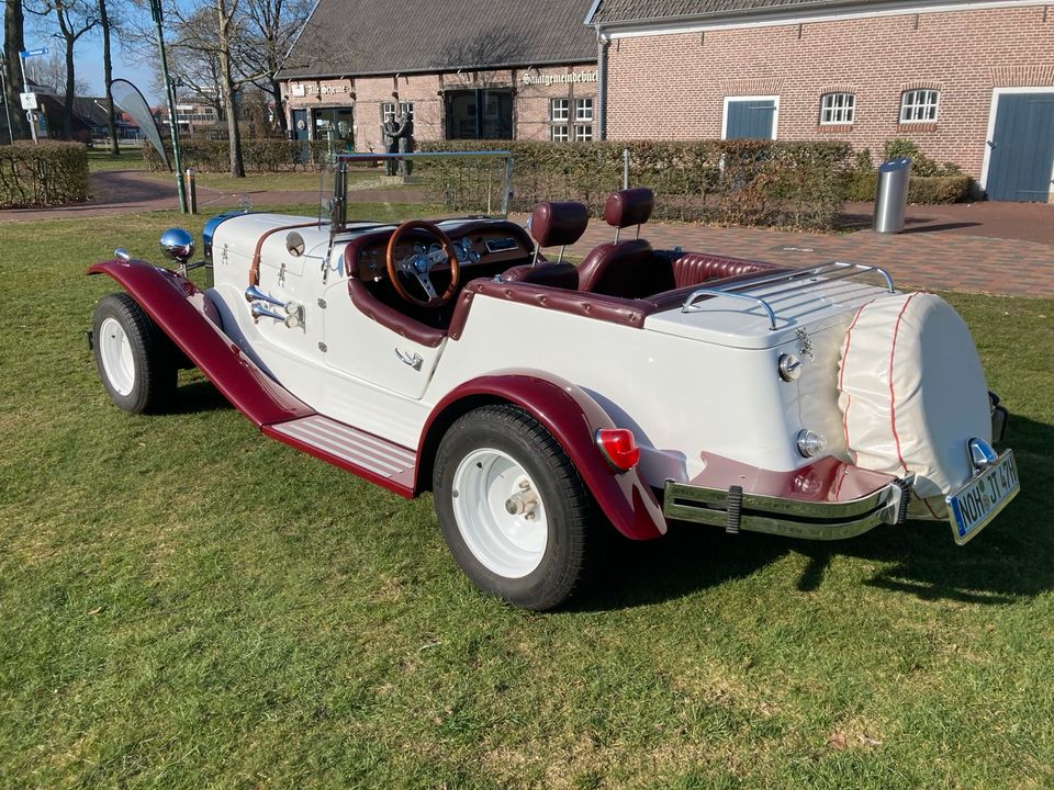 Replika ( Model Mercedes SSK 1928 ) in Emlichheim