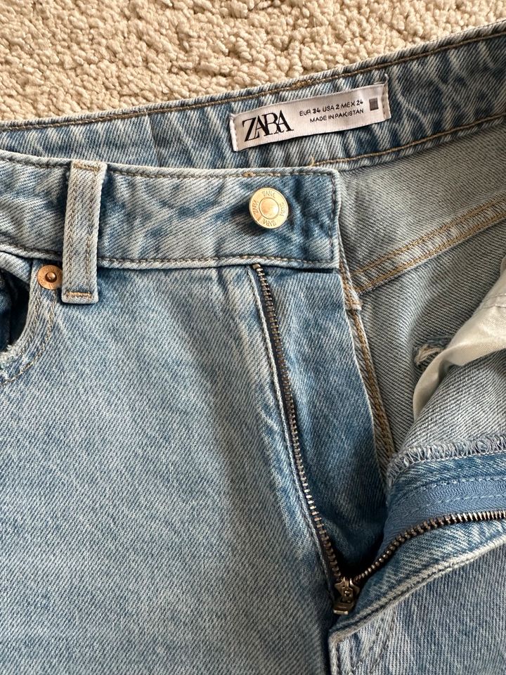 ZARA Mom Jeans Gr. 34 in Neckargemünd