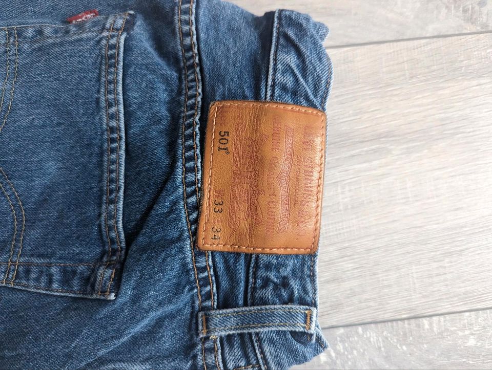 Levis Jeans 501 - Gr. W33 L34 - Kaum getragen in Bingen