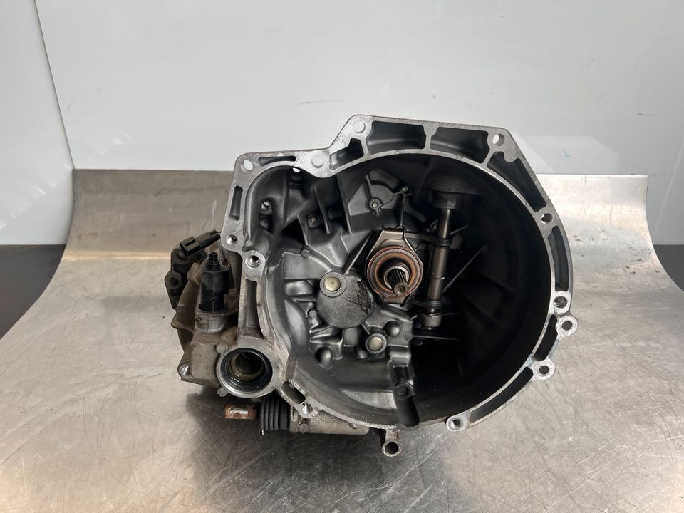 Getriebe Ford Escort VII 1,6 16V 90PS 7 Tkm 5 Gang Schaltgetriebe in Wilnsdorf