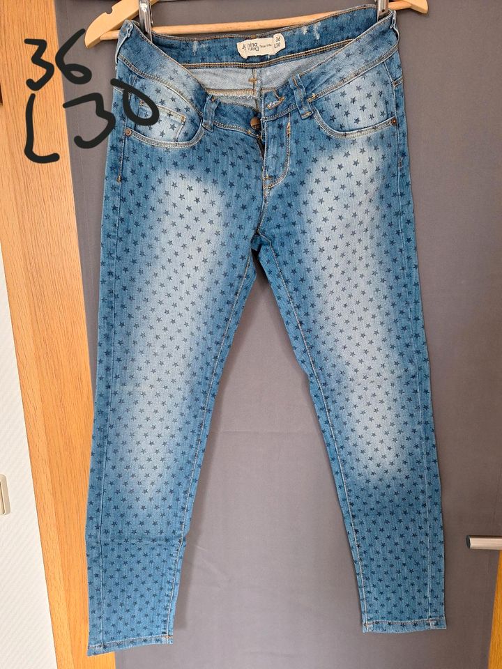 4x Jeans bunt in Flöha 