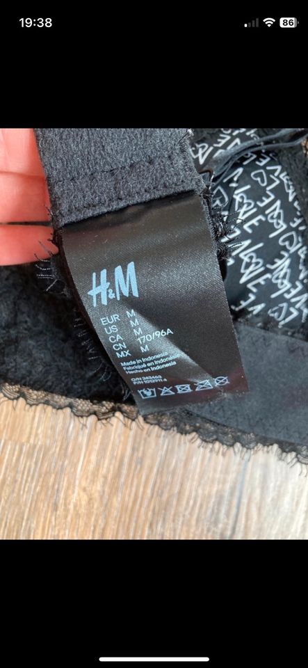 H&M BH Grösse M schwarz Spitze in Pattensen