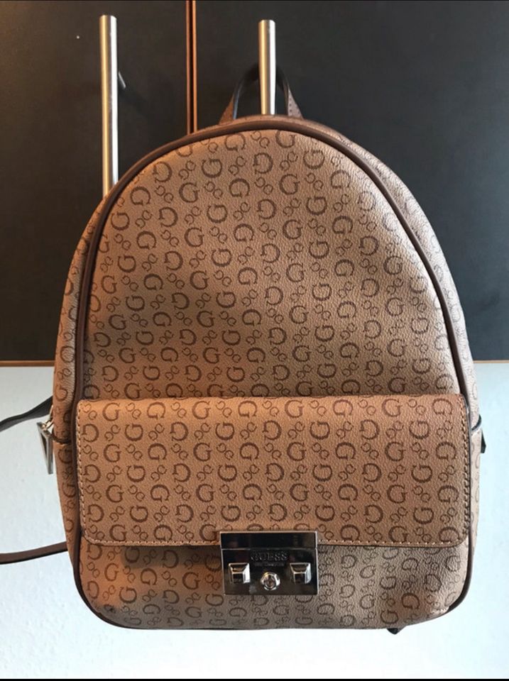 Guess backpack mocha multi in Kiel