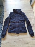 schwarze Winterjacke von Bench, Gr. S, warm gefüttert Nordrhein-Westfalen - Lüdenscheid Vorschau