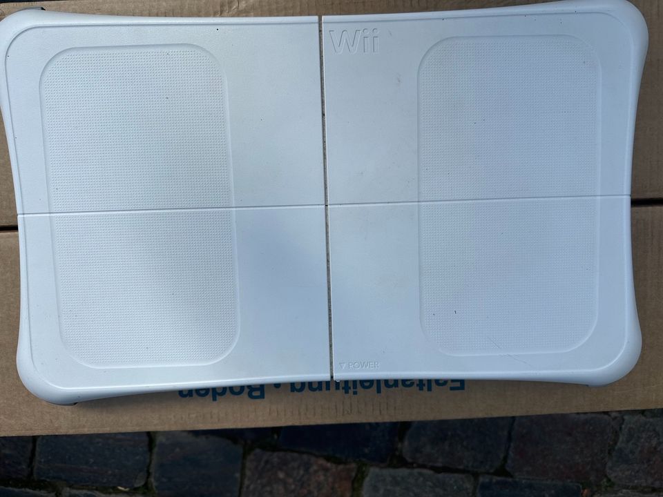 Wii Board inklusive Wii Fit in Bremerhaven
