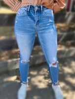 Zara Blue Skinny Jeans in Größe S / 36 Denim in perfektem Zustand Bayern - Kumhausen Vorschau