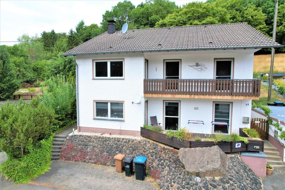 Eigentumswohnung mit Balkon, Aussicht, Parkplatz und Garten in Birresborn in Birresborn