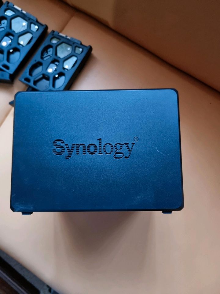 Synology 418 Play, 4 x 3TB, 8GB RAM in Gars am Inn