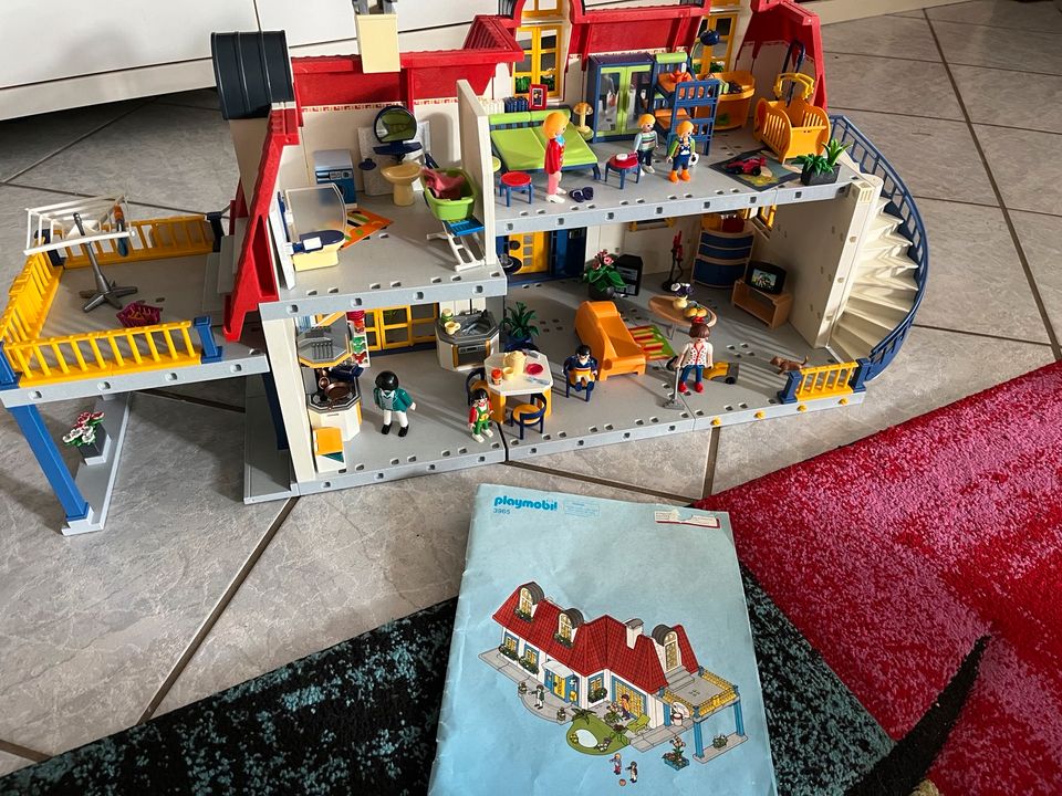 Playmobil Einfamilienhaus 3965 mit Einrichtung in Celle