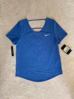 Nike T-Shirt blau S 36 neu Sportshirt Hessen - Haiger Vorschau