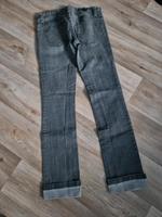 Biete hier eine Damenjeans in gr. 27 an. Brandenburg - Bad Belzig Vorschau