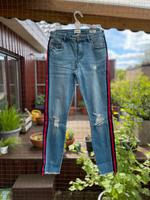 Jeans von ONLY Carmen regular skinny, 26/32 Niedersachsen - Varel Vorschau
