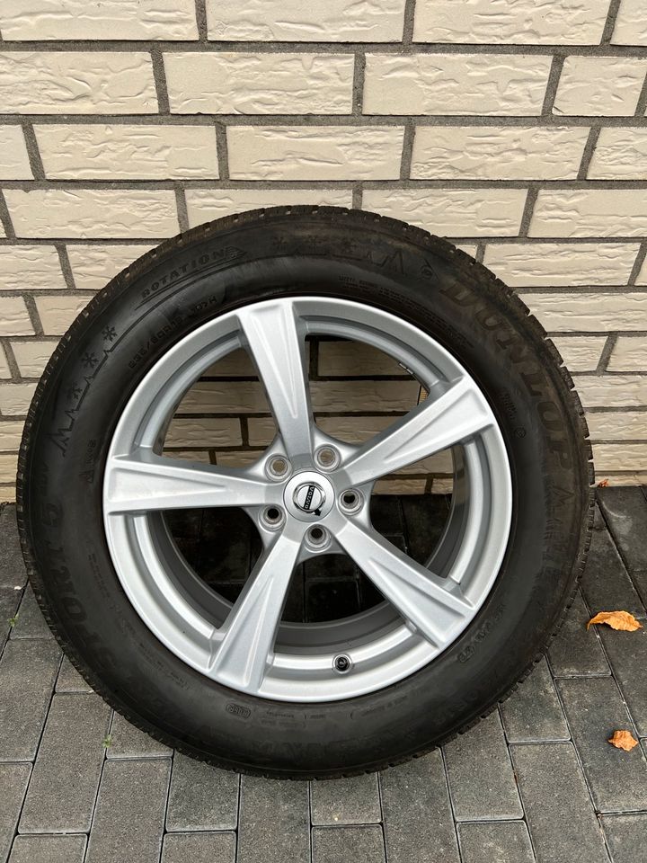 Winterreifen Volvo XC90 235/60 R18 107H in Verl