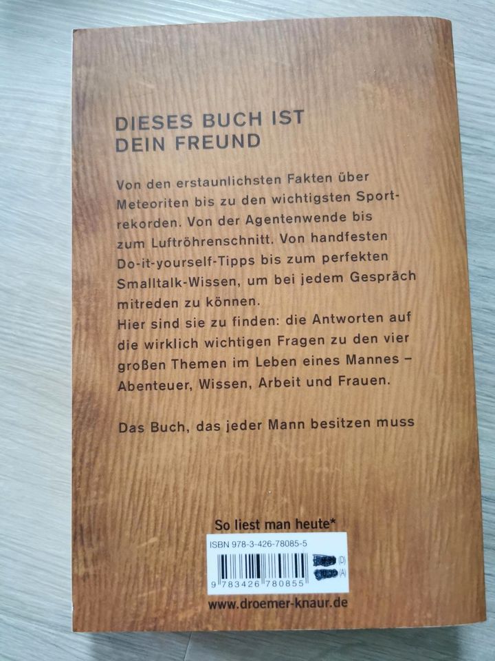 Alles was ein Mann wissen muss, Buch v. Knaur, Spiegel Bestseller in Zell am Harmersbach