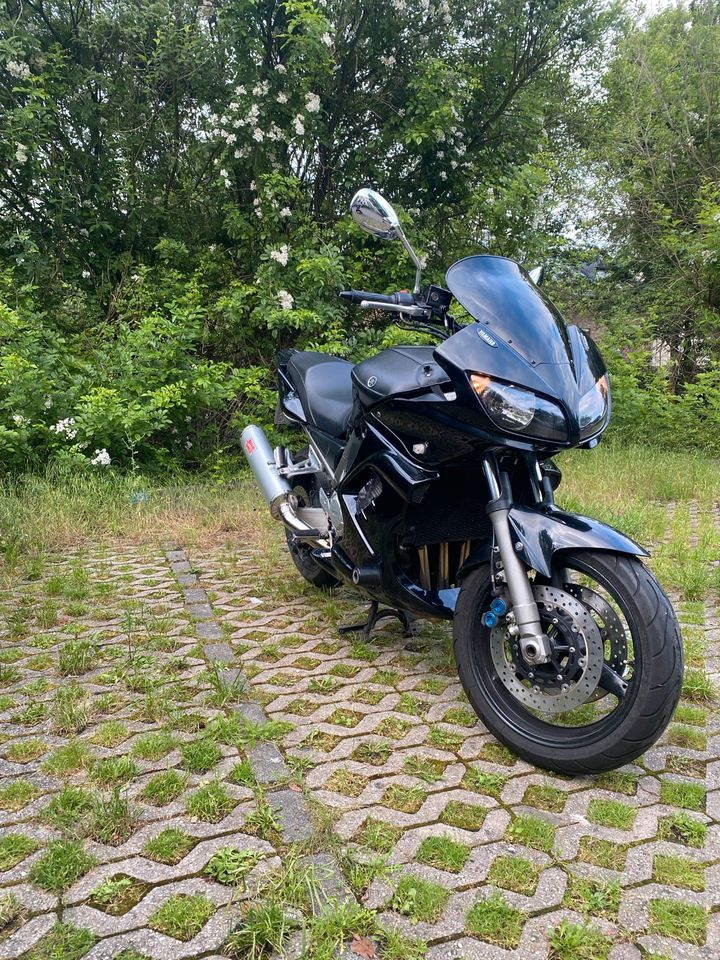 Yamaha FZS Faser 1000 in Pulheim