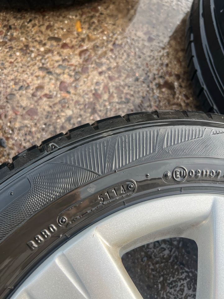 Vw Polo 9N Alufelgen Sommerreifen  185/65R14 in Espenau