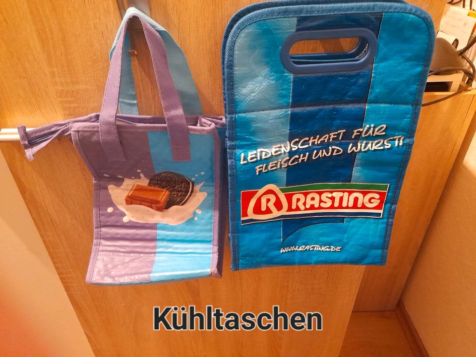 14x Handtasche Rucksack Koffer Kühltasche Stoffbeutel in Essen