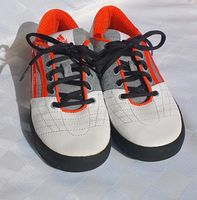 Adidas Messi Schuhe in der Größe 32 ○VT○ Niedersachsen - Schortens Vorschau