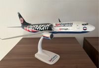 Herpa 1:100 Boeing 737-800 SGE Express, Eintracht Frankfurt Niedersachsen - Seelze Vorschau