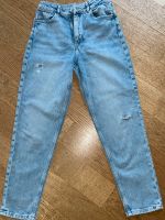 H&M Jeans Gr. 140 , Relaxed High Waist, hellblau Nordrhein-Westfalen - Leverkusen Vorschau