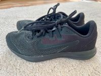 Nike Sportschuhe Gr. 36 schwarz grau Altstadt-Lehel - München/Lehel Vorschau