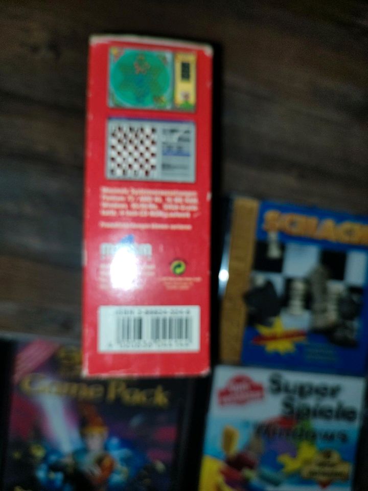 Mega Spielepack, 5 CD's, Windows 95/98, alt in Neuensalz