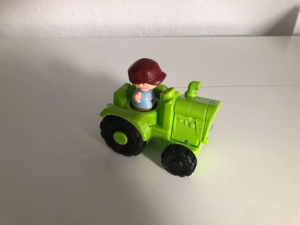 Traktor „Fisher Price“ in Salzgitter