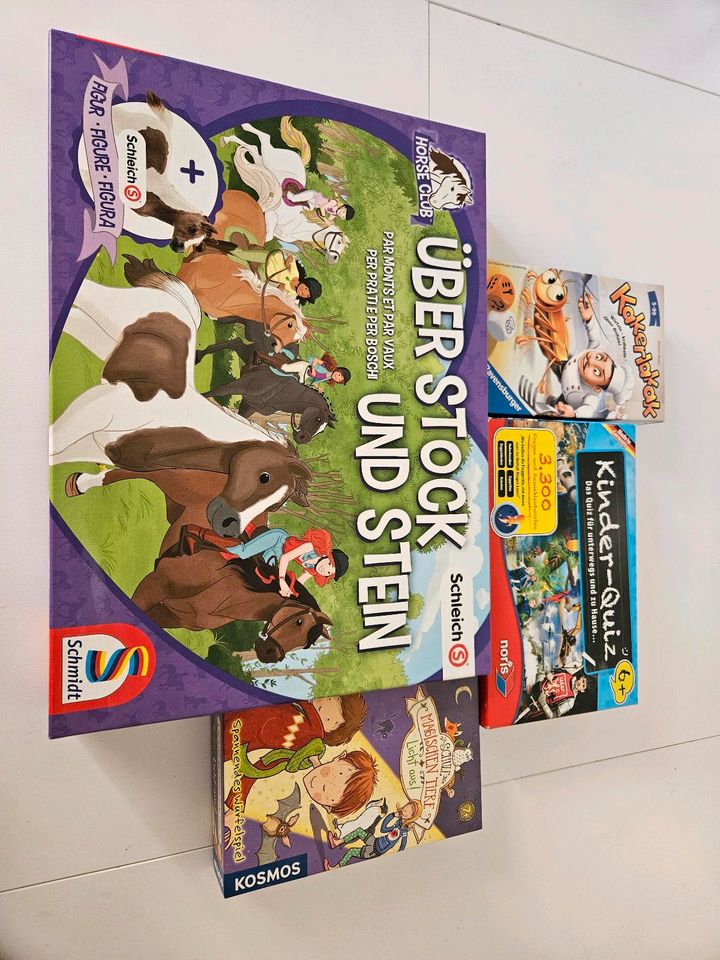 4 Kinder Gesellschaftsspiele / Brettspiele in Düsseldorf