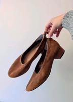 H&M Premium Wildleder Ballerinas Pumps Absatz Blockabsatz Sachsen-Anhalt - Halle Vorschau