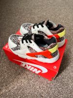 Nike Huarache run Sneaker Kinderschuhe gr.27 Neu Nordrhein-Westfalen - Aldenhoven Vorschau