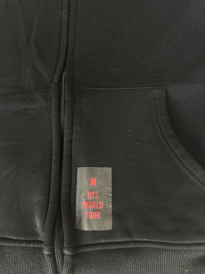 BTS  Zip up Hoodie in Kiel