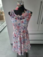 Kleid Bonprix Bodyflirt | Größe 36/38 Essen - Essen-Werden Vorschau