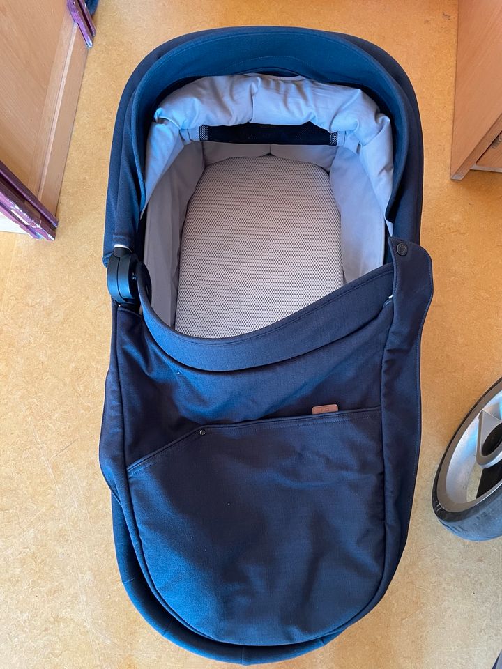 Mutsy Nio Kinderwagen in Lüdenscheid