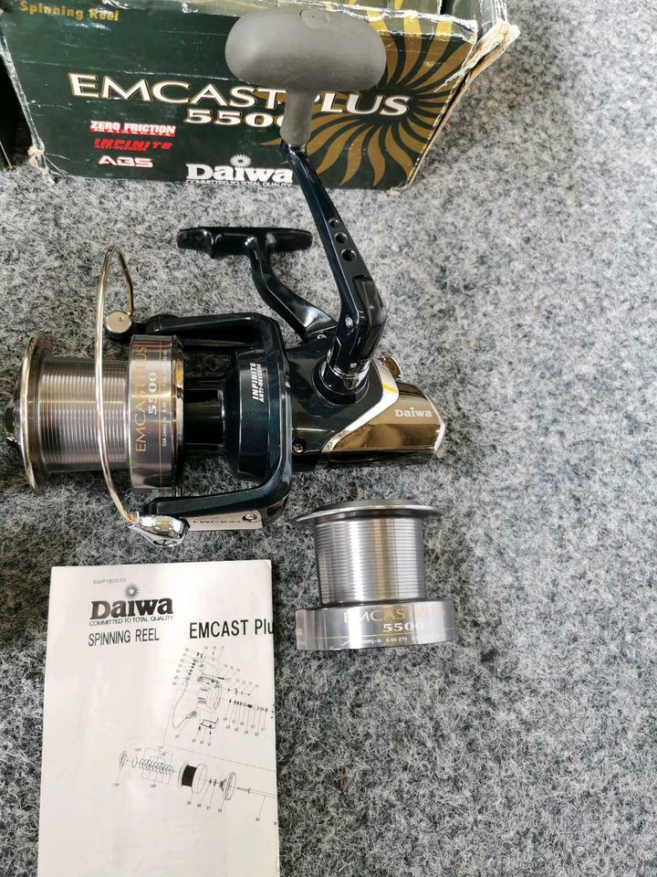 2× Daiwa Emcast Plus 5500 + E-Spulen Angelrollen Karpfenrollen in Bad Bentheim